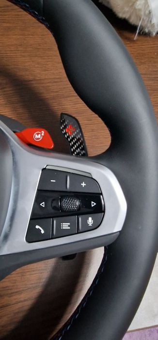 Volan bmw nou g30 g31 g11 g01 g02 cu padele de carbon si vibratii