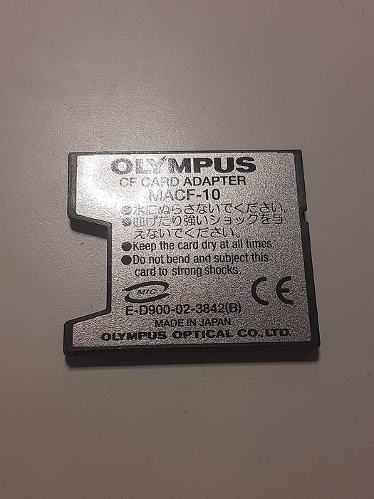 Adaptor card memorie Olympus MACF-10 (xD la CF)