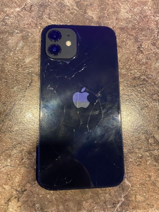 Айфон 12 на 64 гб