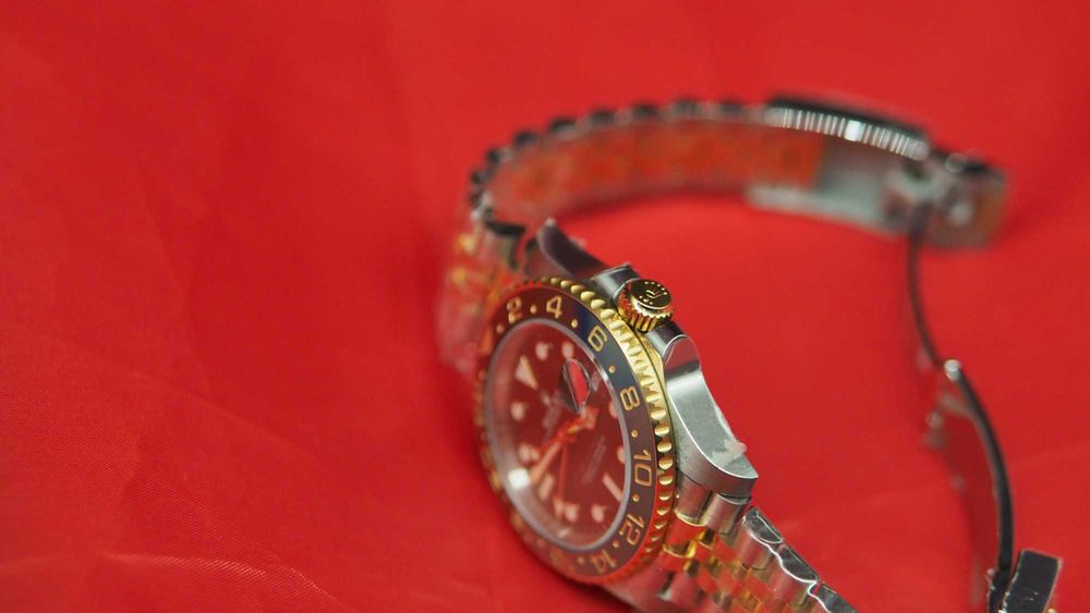 Допълнително позлатяван и модифициран Rolex GMT