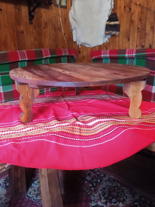 Малка маса тип софра