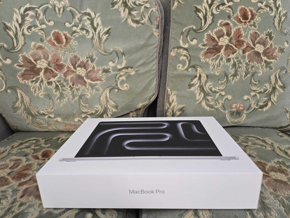 MacBook Pro 16-inch M4 Pro 24GB RAM 512GB SSD