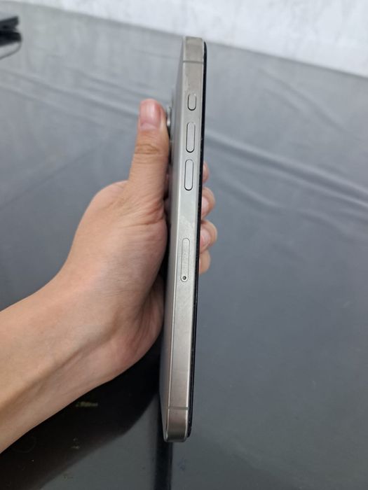 Продаю айфон 15 про макс