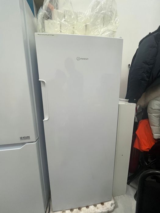 Морозильник Indesit