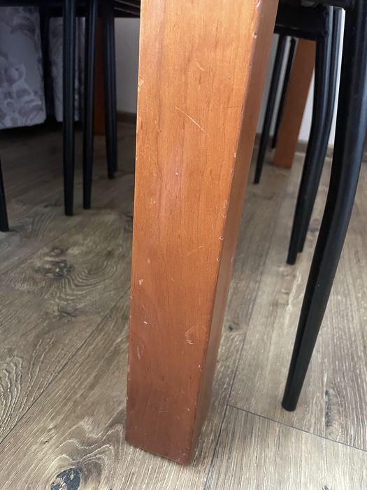 Masă extensibilă + 6 scaune