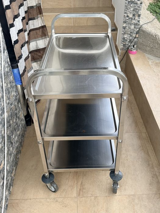 Carucior de innox de bucatarie