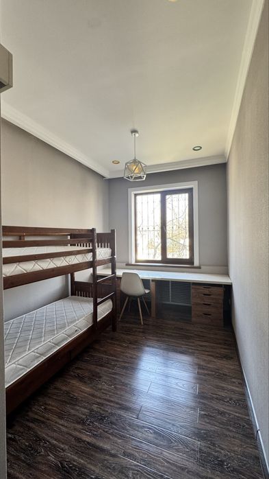 Продется квартира 3/2/4 в отличном месте , 15кв-ал Юнусабадский район