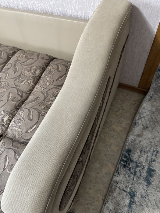 Продам два дивана