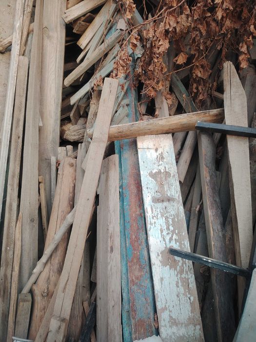 Утин сотилади. Нархи келишилган холда.