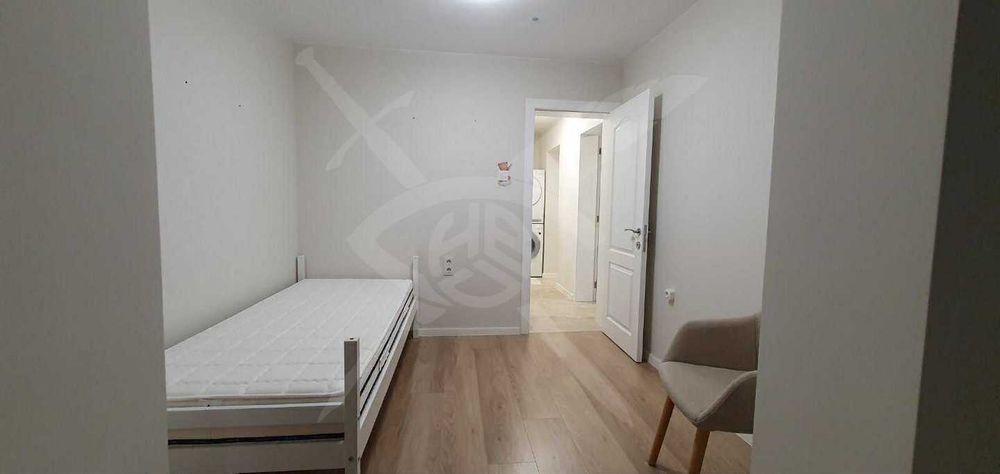 Дава се под наем Тристаен апартамент в Варна, Базар Левски - 77 кв.м за 648.21 € - Снимка #4