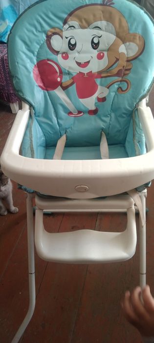 Кресло для малыша 5000 тг.