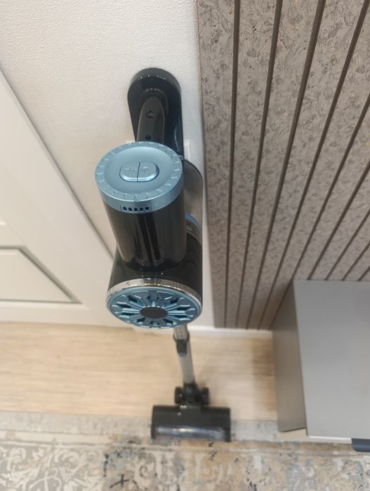 Продам пылесос с зарядкой