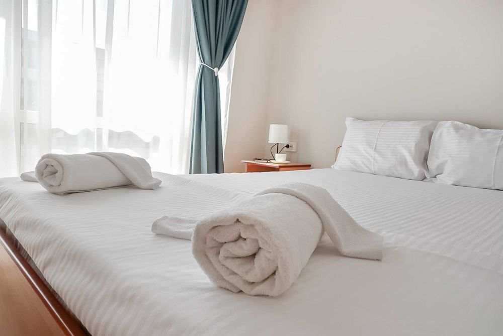 Нощувка в хотел Solea l Безп. паркинг l Ресторант & Детски кът