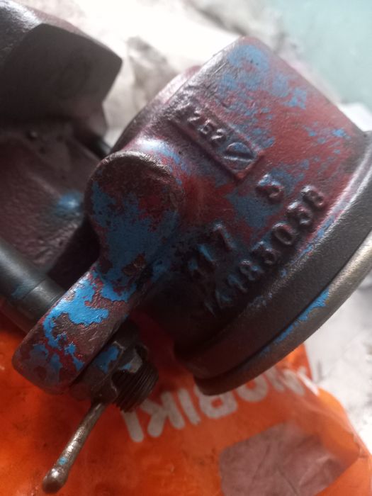 Центральный суппорт тормоза(гидравлическая