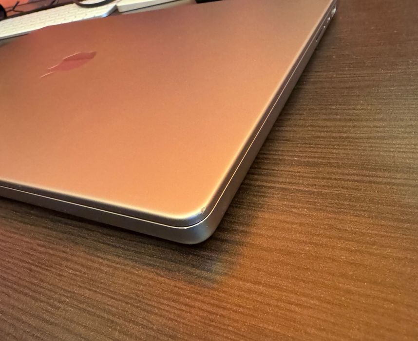 MacBook Pro 16 inch Apple M1 Pro 32 GB 2021 купуван 2022 512 GB