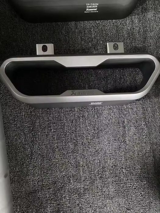 W463 W464 W465 W463A гърнета Akrapovic Titanium