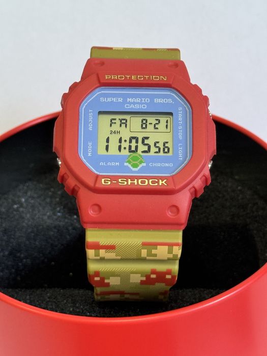 Ceas Casio G-Shock DW-5600SMB Mario aproape nou