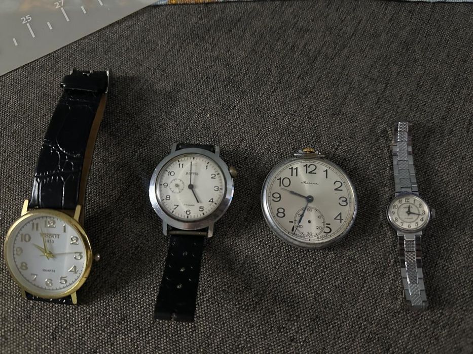 Продам раритетные часы