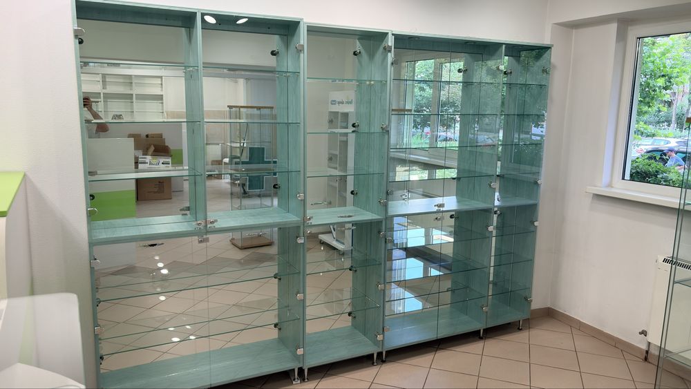 Mobilier farmacie / magazin