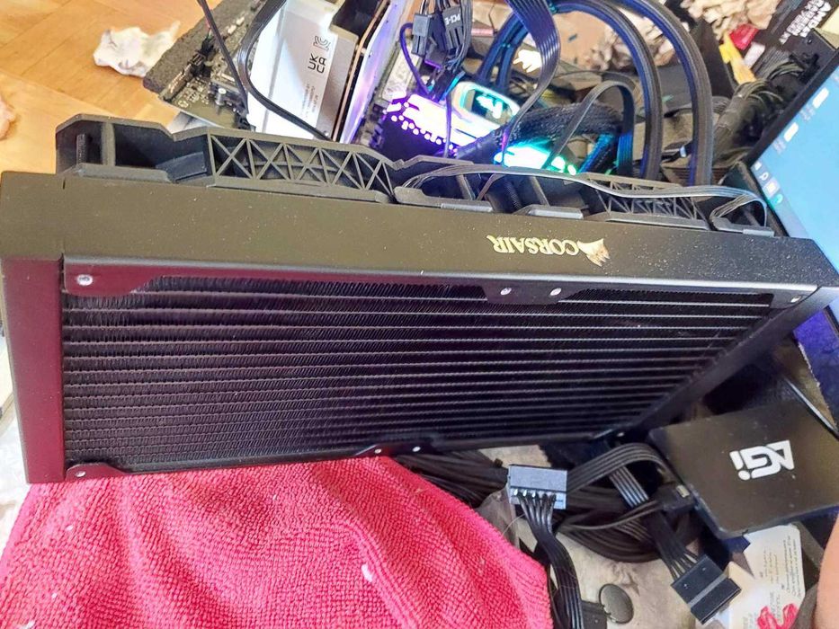 Corsair H115i Pro RGB - 280мм водно охлаждане за АМ4/АМ5