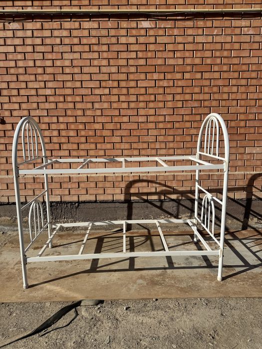 Двух ярустный кровать для рабочих