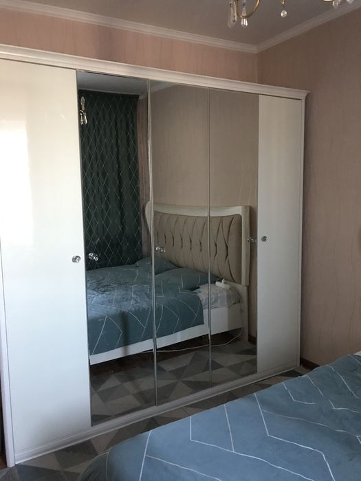 Продается спальный гарнитур