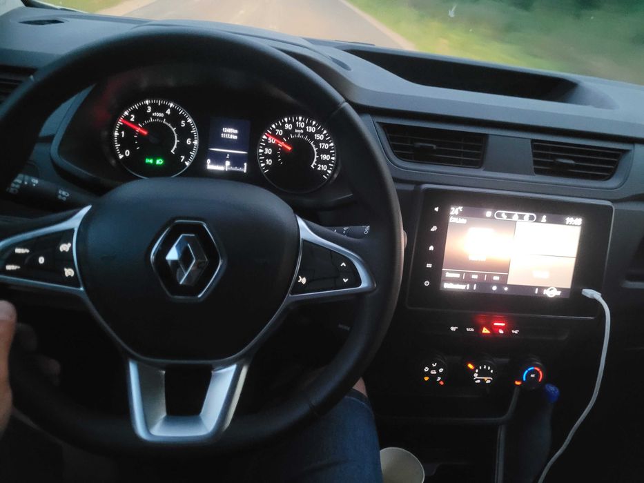 RENAULT Express 2024 — imagine 3