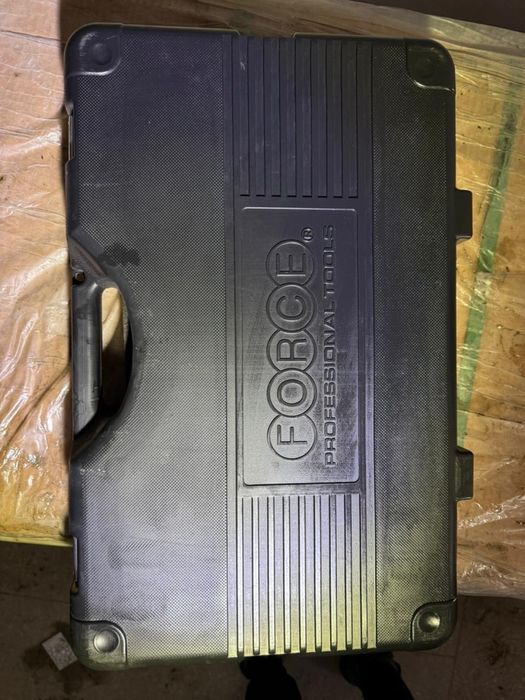 Набор ключей Force 142