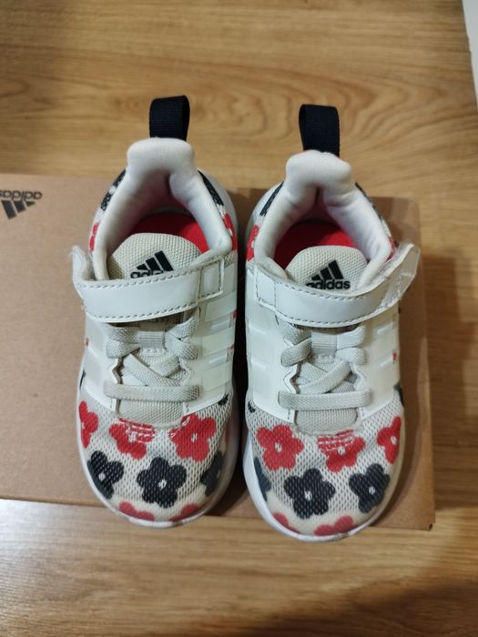 Детски обувки и сандали