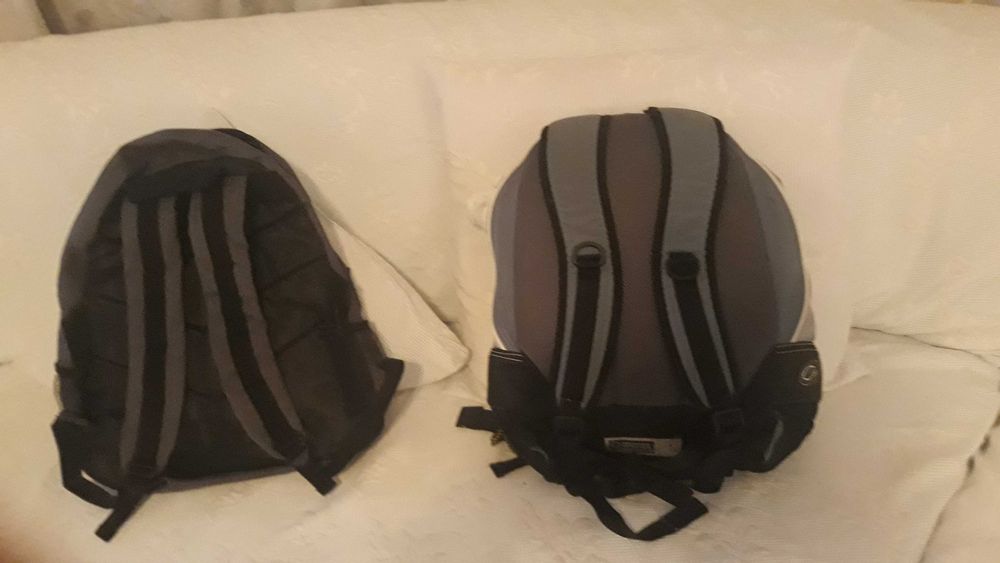 Продавам 3  раници.