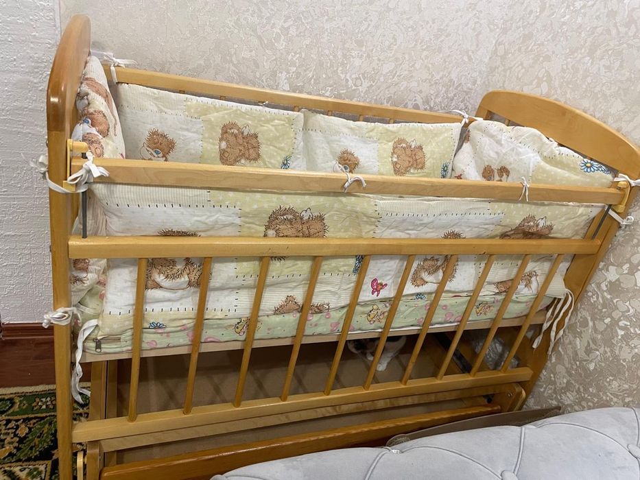 Продам кроватку детскую