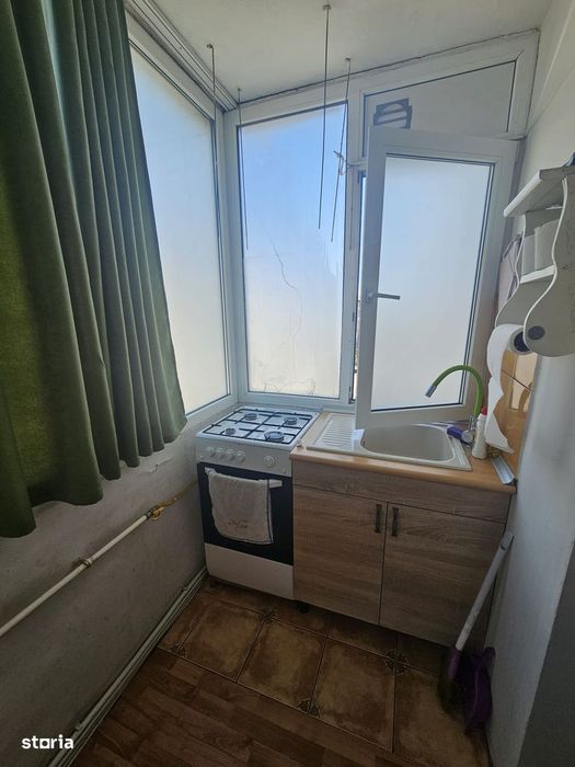 Apartament cu 2 camere de vânzare în Curtea de Argeș.
