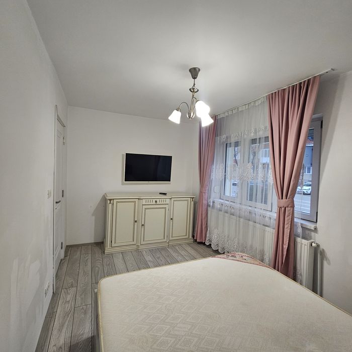 Proprietar vând apartament cu 2 camere