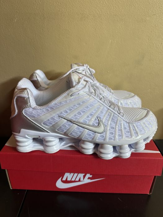 Nike shox noi cu cutie