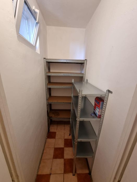 Închiriez apartament