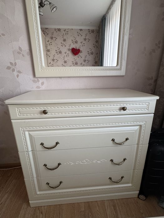 Спальный гарнитур