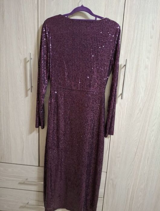 Платье нарядное р.36-40