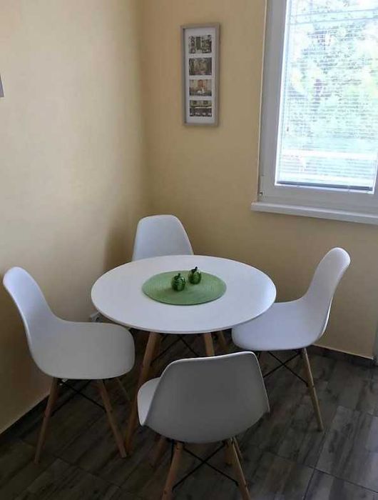 Дава се под наем Двустаен апартамент в Пловдив, Прослав - 65 кв.м за 285.6 € - Снимка #1