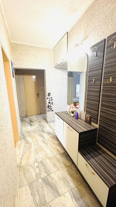 Дава се под наем Тристаен апартамент в София, Гео Милев - 90 кв.м за 548.25 € - Снимка #10