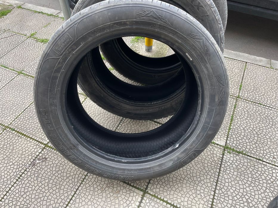 Продавам Гуми 255/50/20