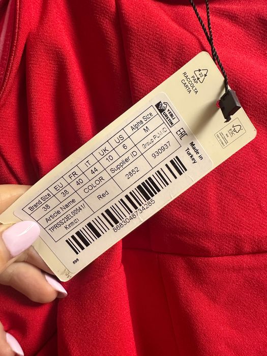 Rochie Trendyol roșie cu detalii