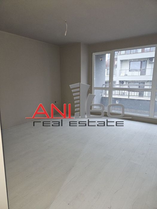 Продава се Двустаен апартамент в Варна, Аспарухово - 64 кв.м за 1688 €/кв.м - Снимка #1