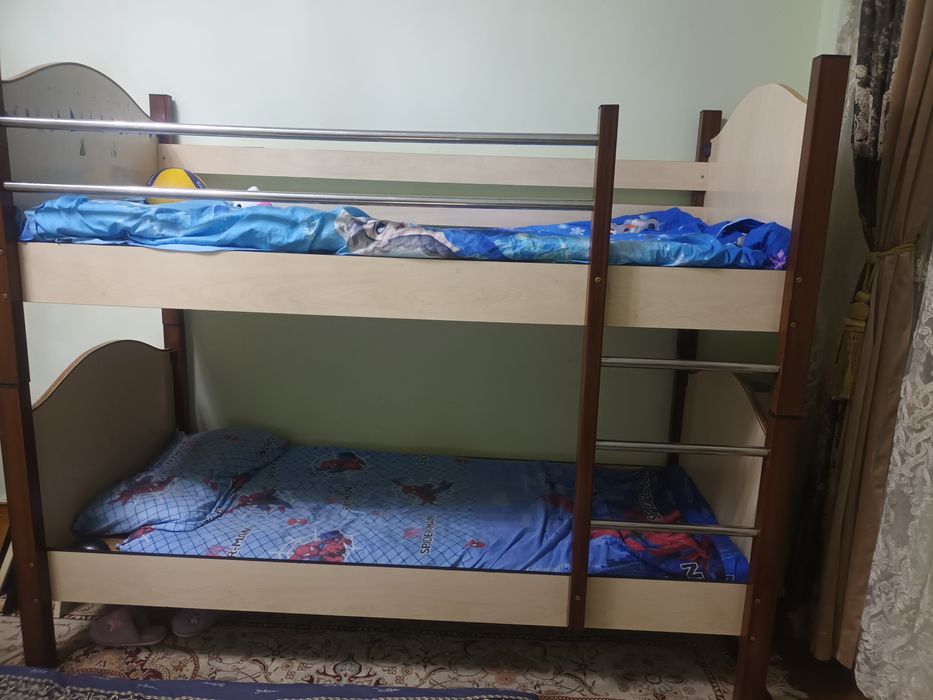 Кровать двухэтажный