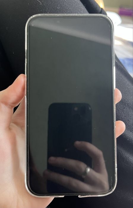 Айфон 13 в хорошем состоянии