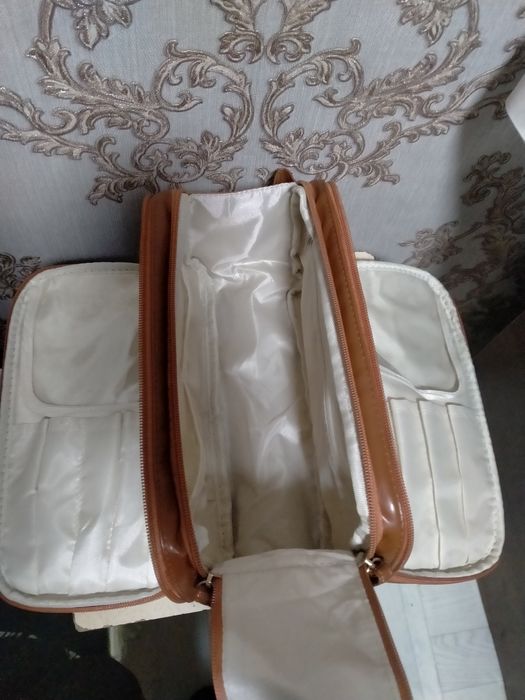 Косметичка  объемная