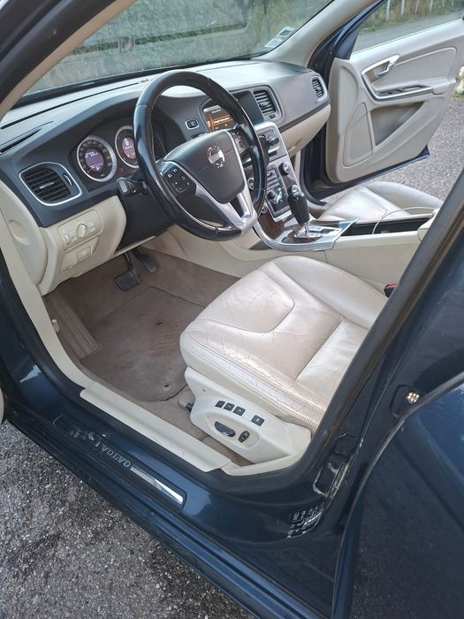 Se vinde Volvo S60