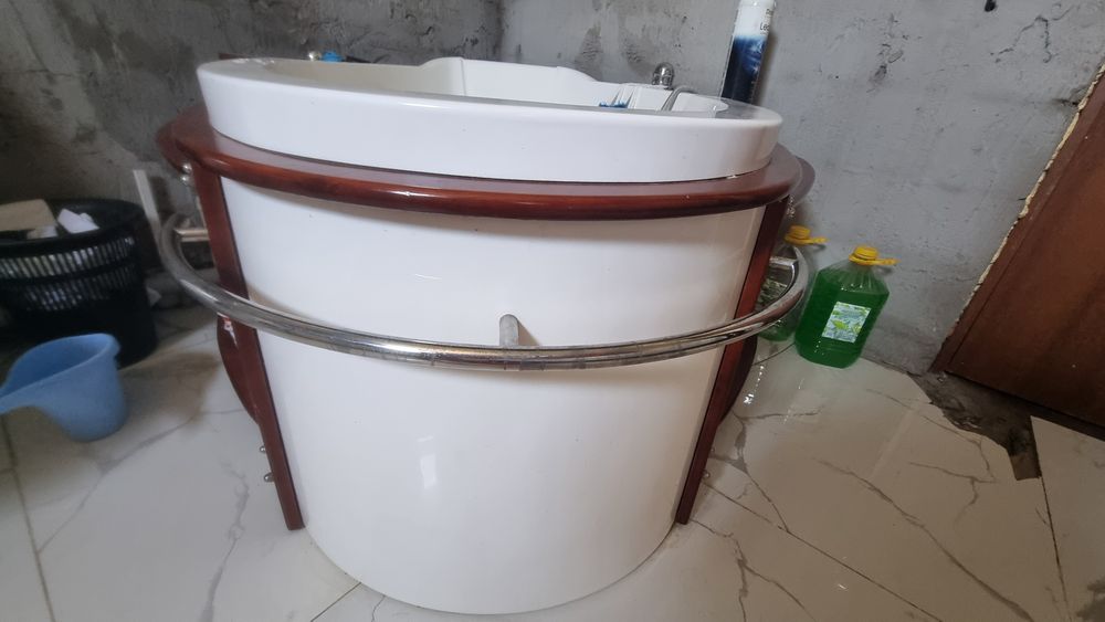 Продам недорого ванную
