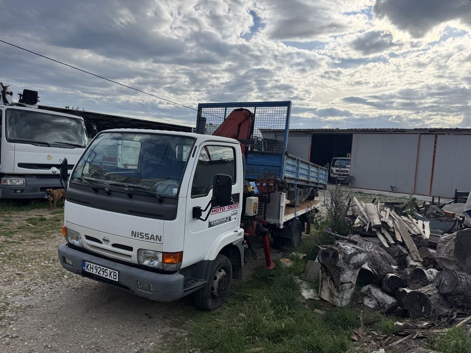 Nissan cabstar 3.0 dizel -на части