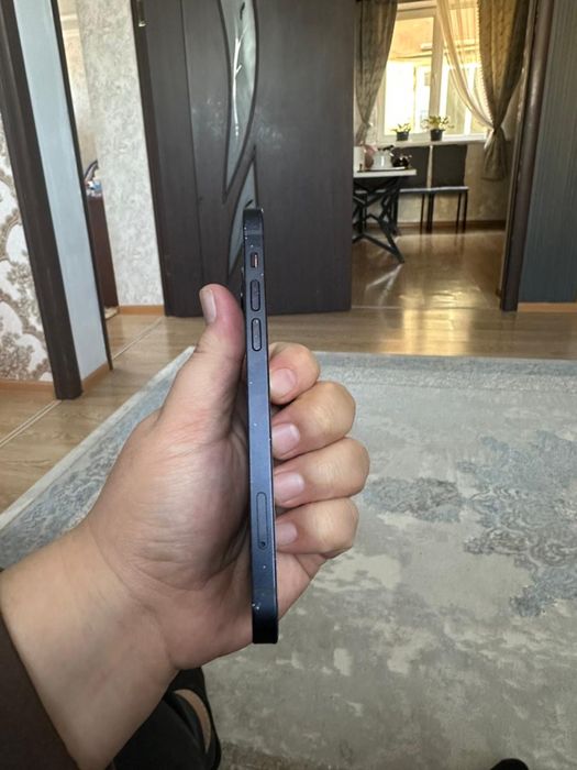 Iphone 12 в хорошем состояний