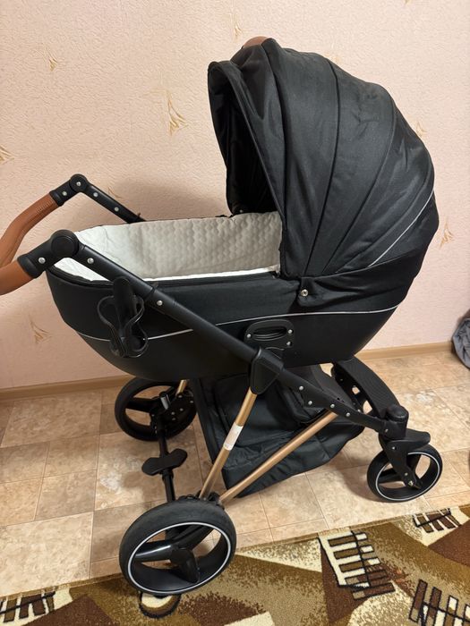 Продам коляску 3в1 в отличном состоянии